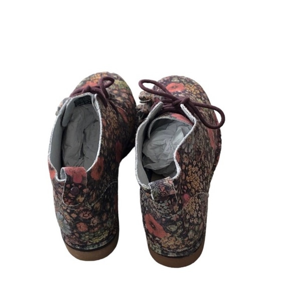 Hush Puppies CYRA Catelyn Floral
Ankle Booties Size 6 - Picture 7 of 14